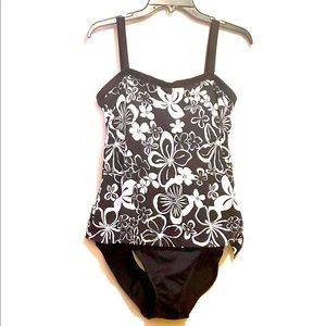 One Piece Suit Beautiful Black And White